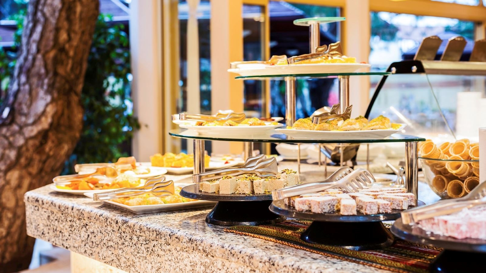 restaurants-restaurants