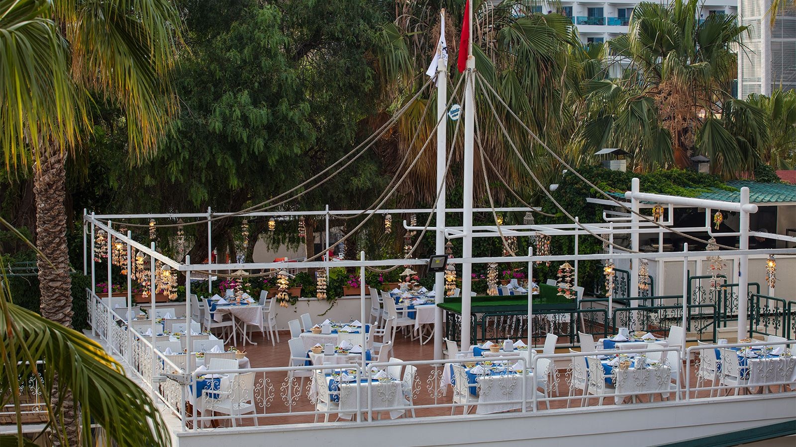 restaurants-sunset-terrace-fish-restorant