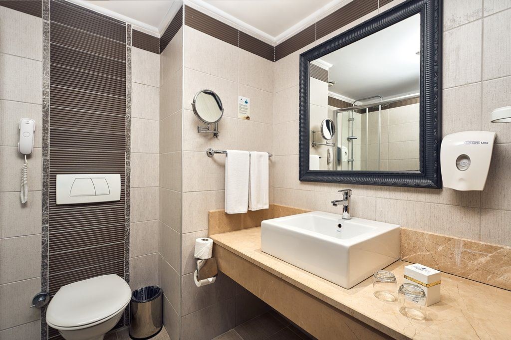 rooms-standard-room-side-sea-view