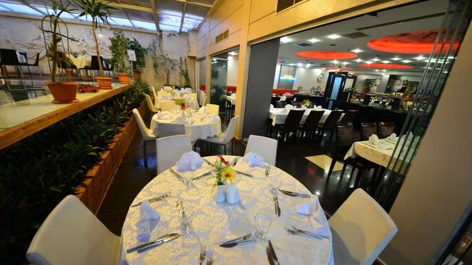 restaurants-restoran