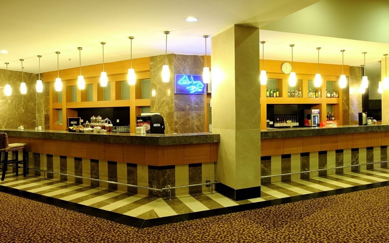 bars-lobby-bar