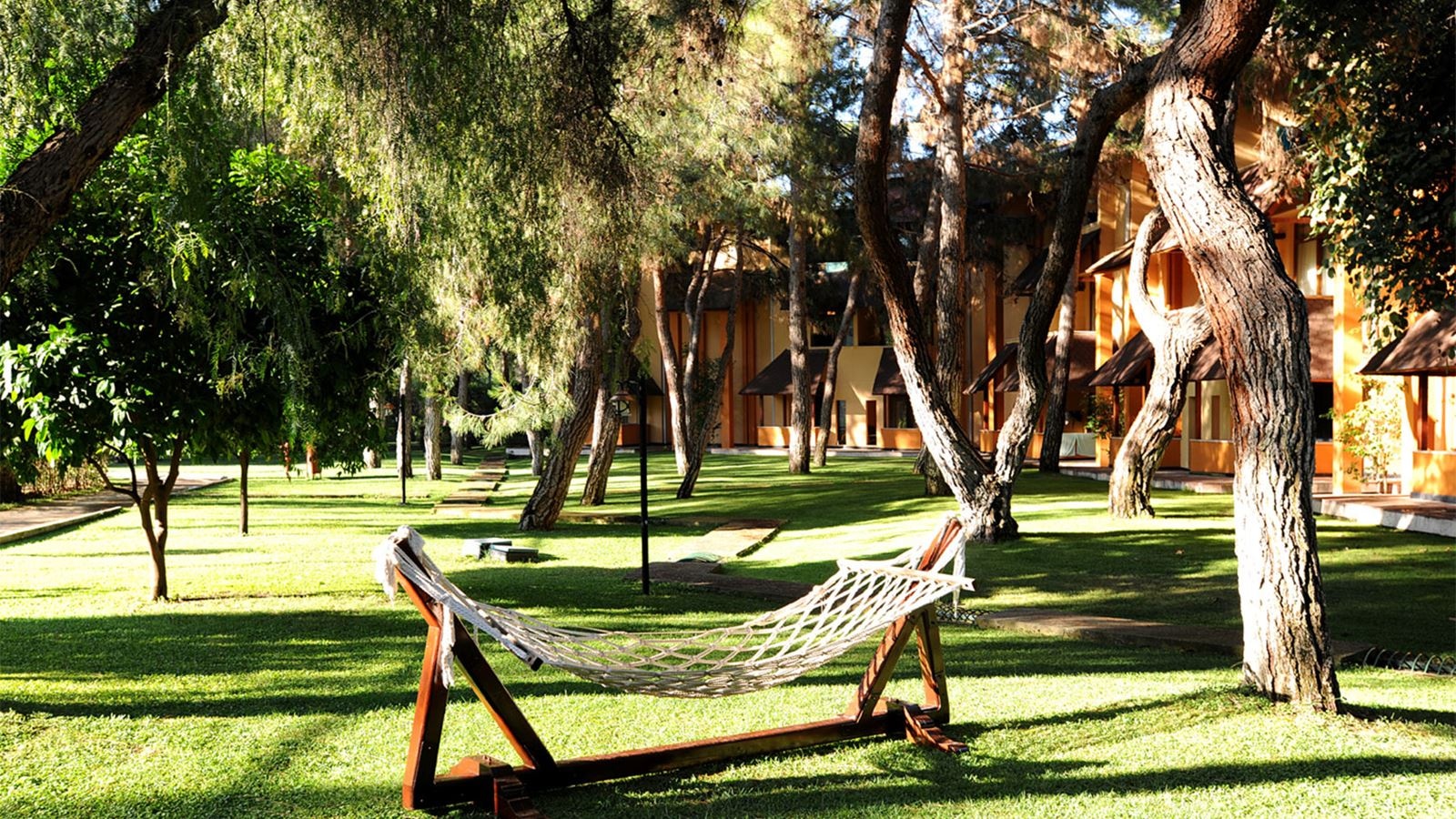 rooms-garden-chalet-room-anex-land-view