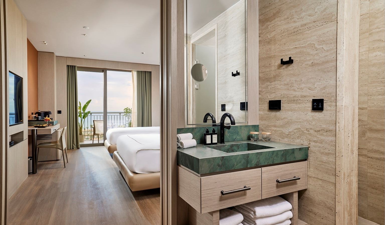 rooms-superior-sea-view-room