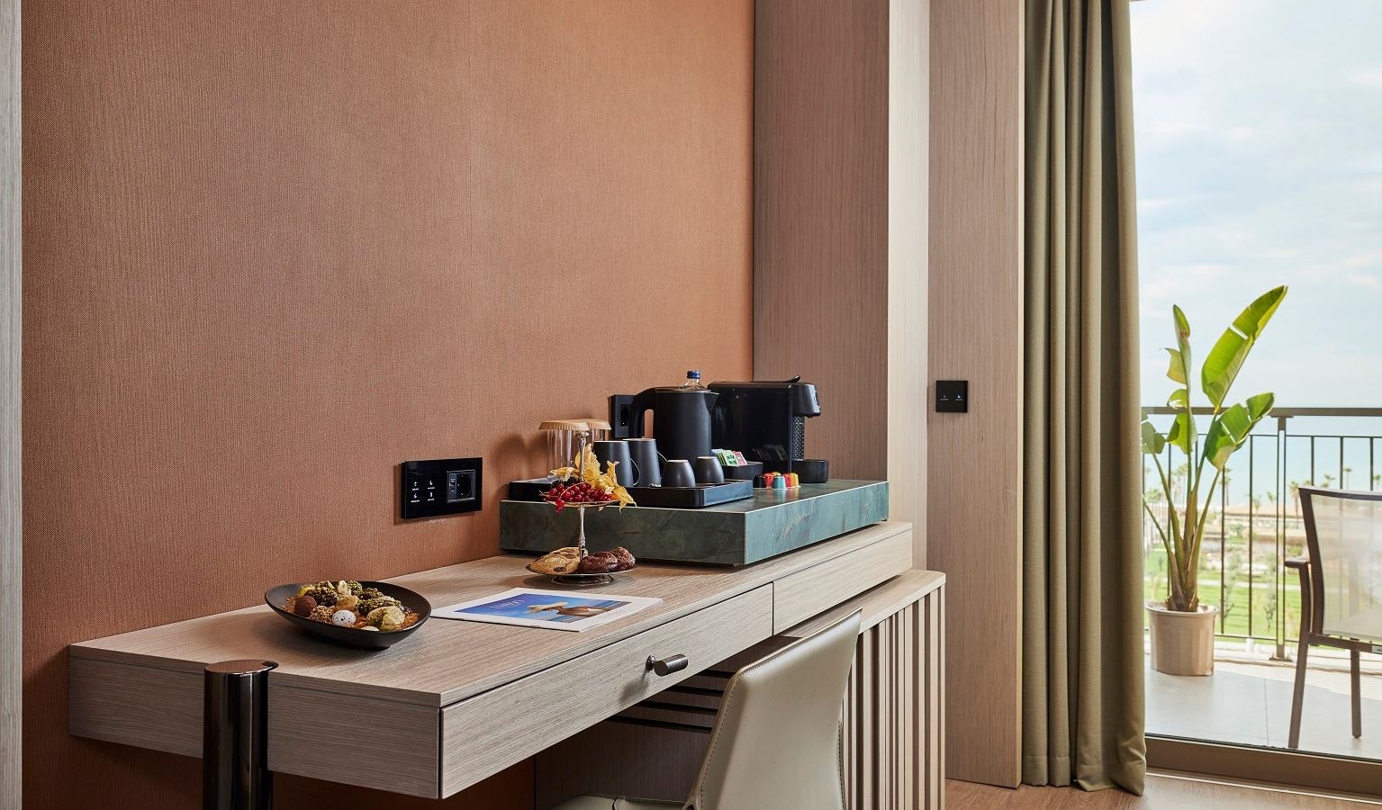 rooms-superior-sea-view-room