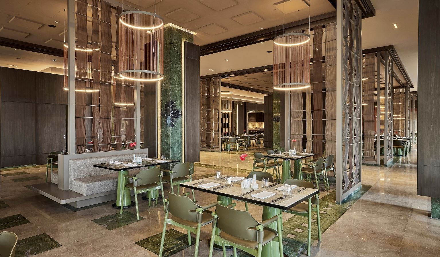 bars-savory-restaurant-bar