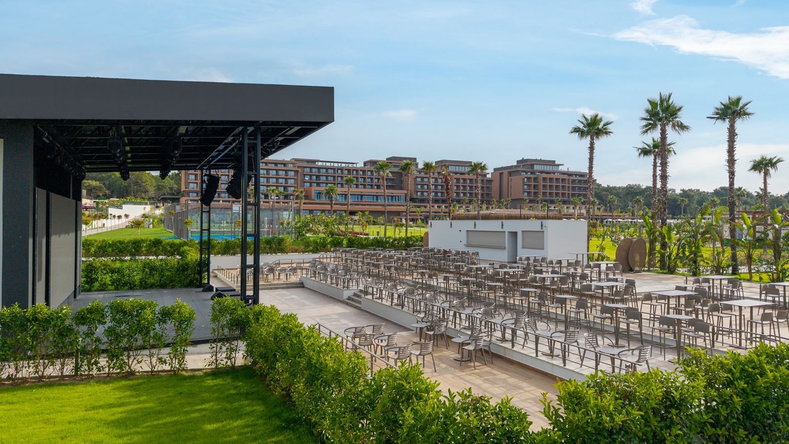 bars-lusso-performance-hall