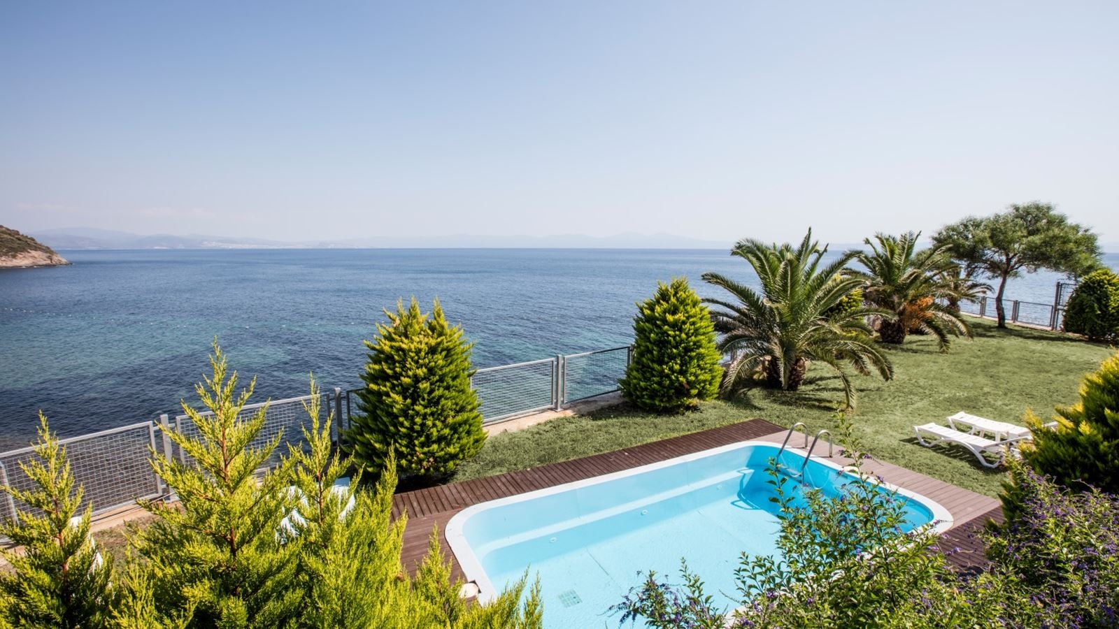 rooms-villa-with-private-pool