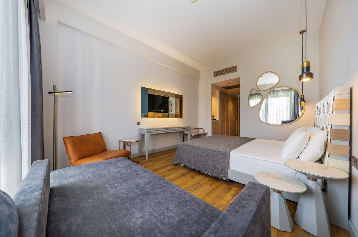 rooms-standart-land-view-room