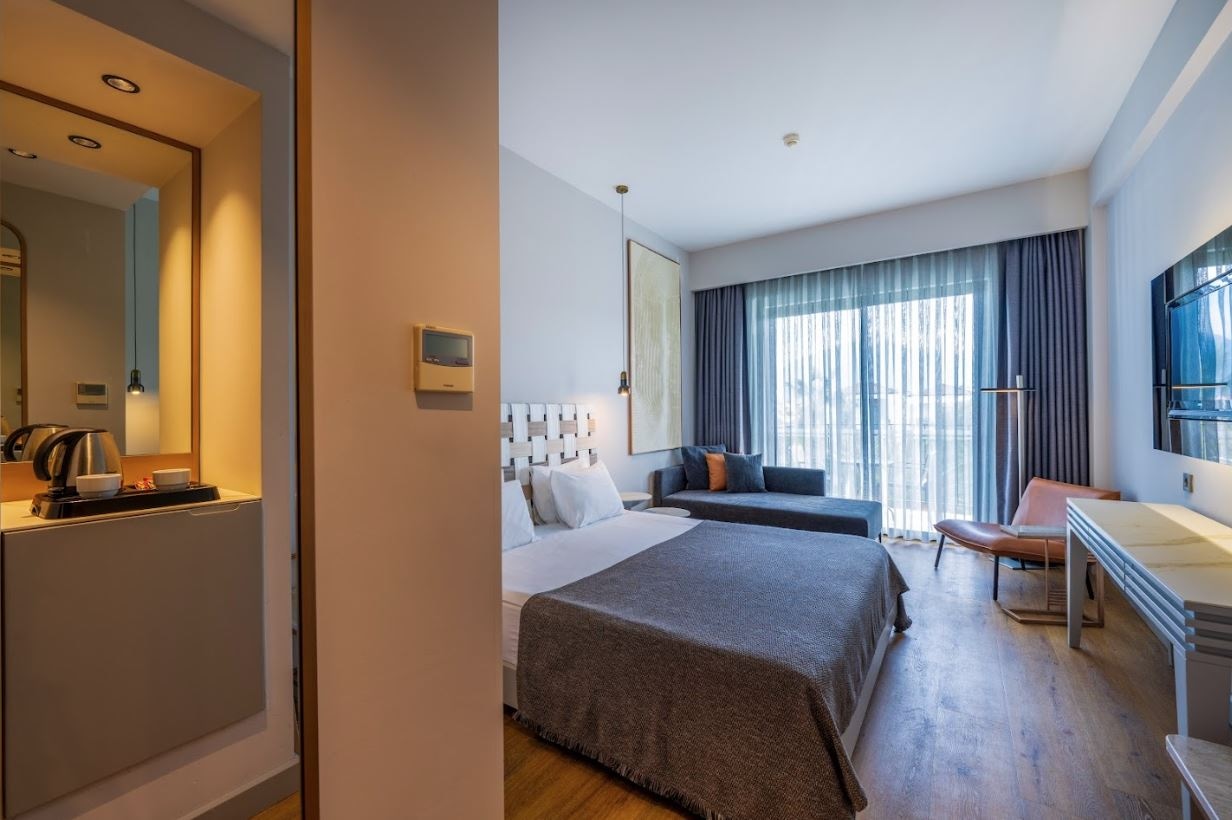 rooms-standart-land-view-room