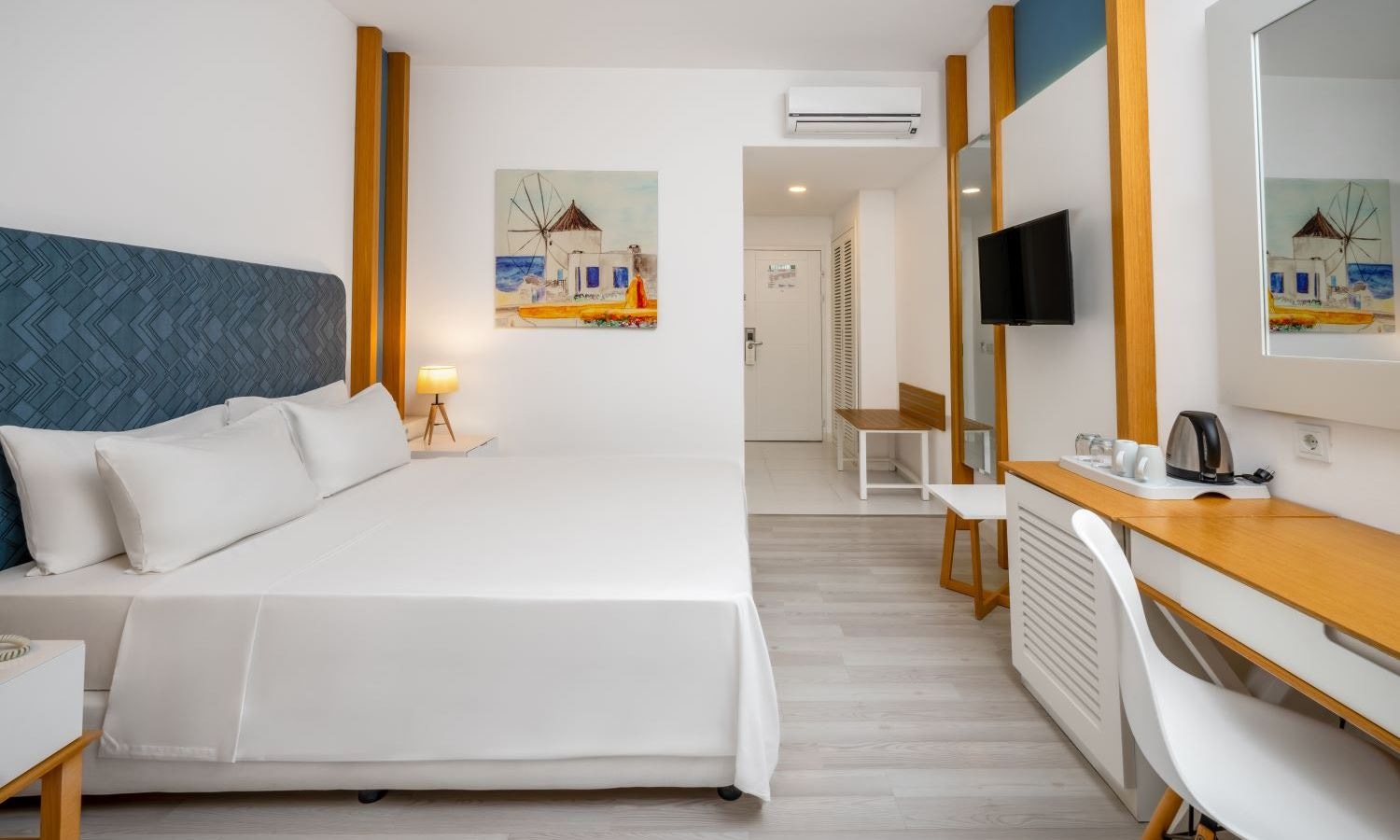 rooms-main-building-standard-room-no-balcony