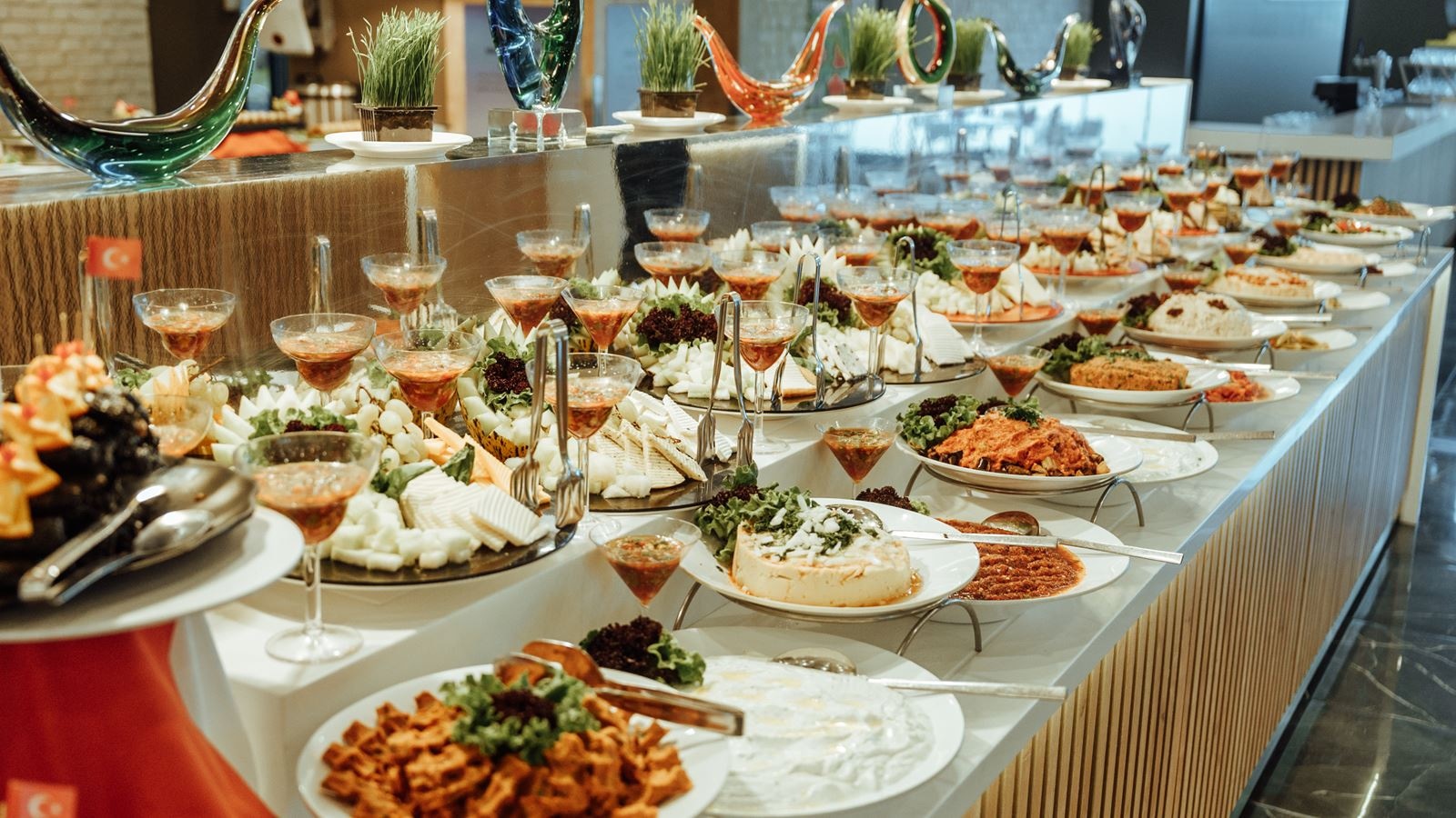 restaurants-savarona-restaurant