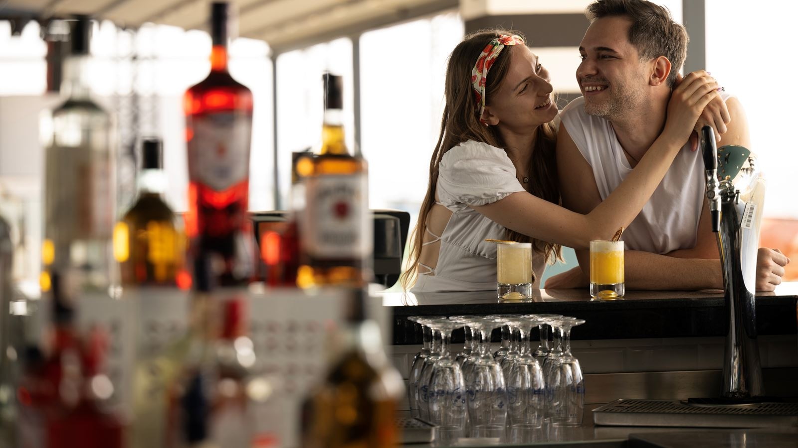 bars-alarga-pool-bar