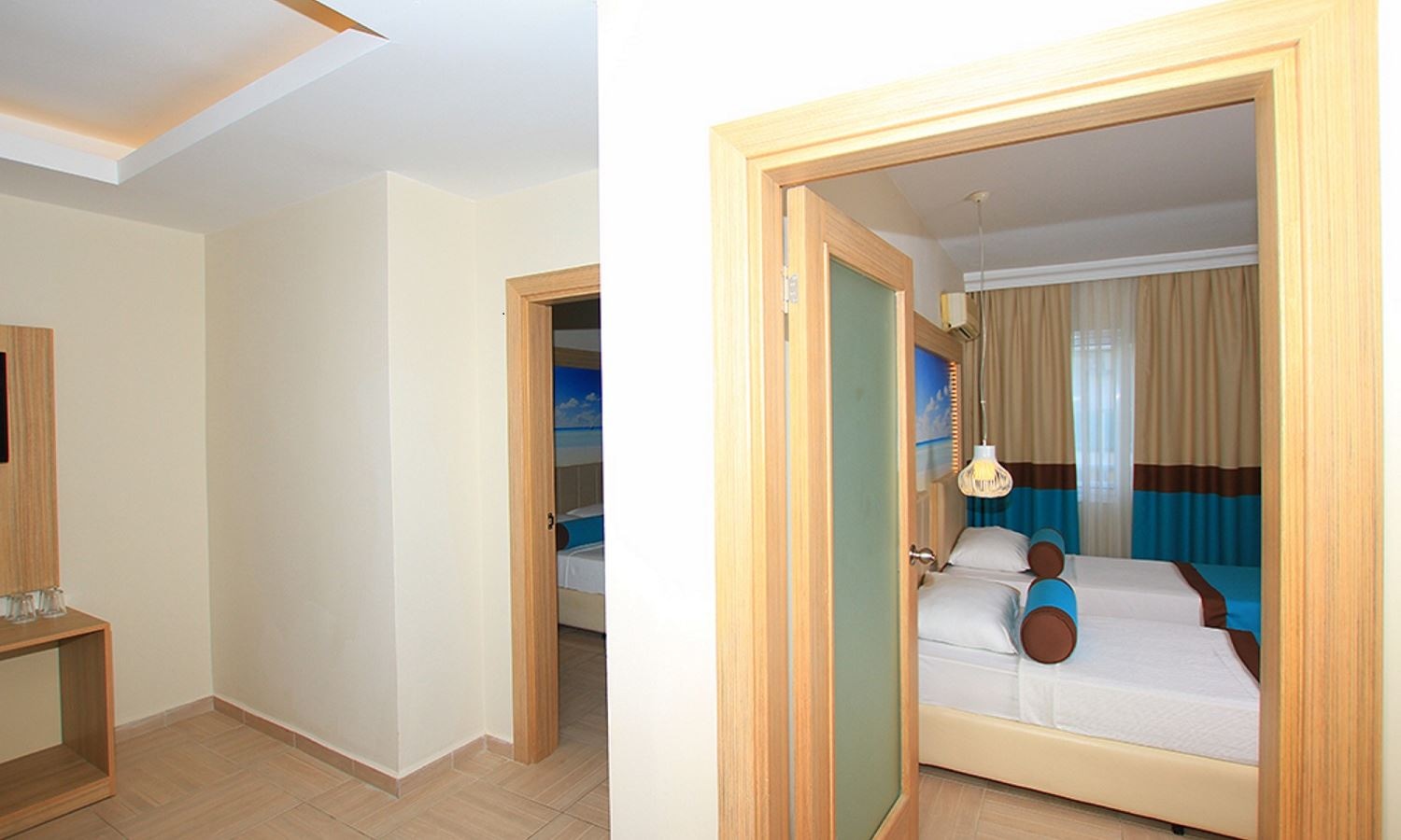 rooms-family-room--b