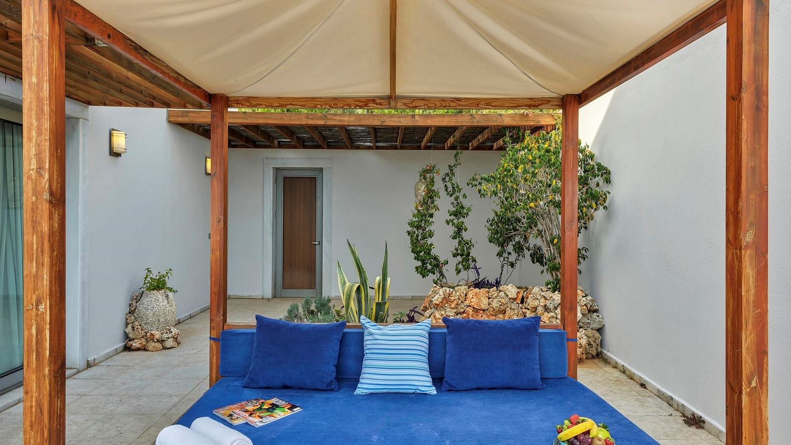 rooms-superior-room-sea-view