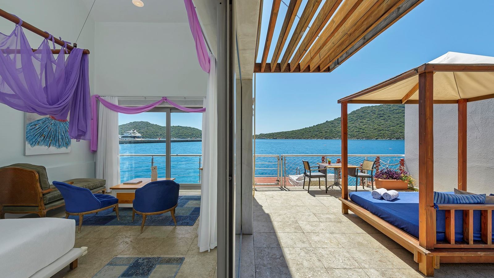 rooms-superior-room-sea-view