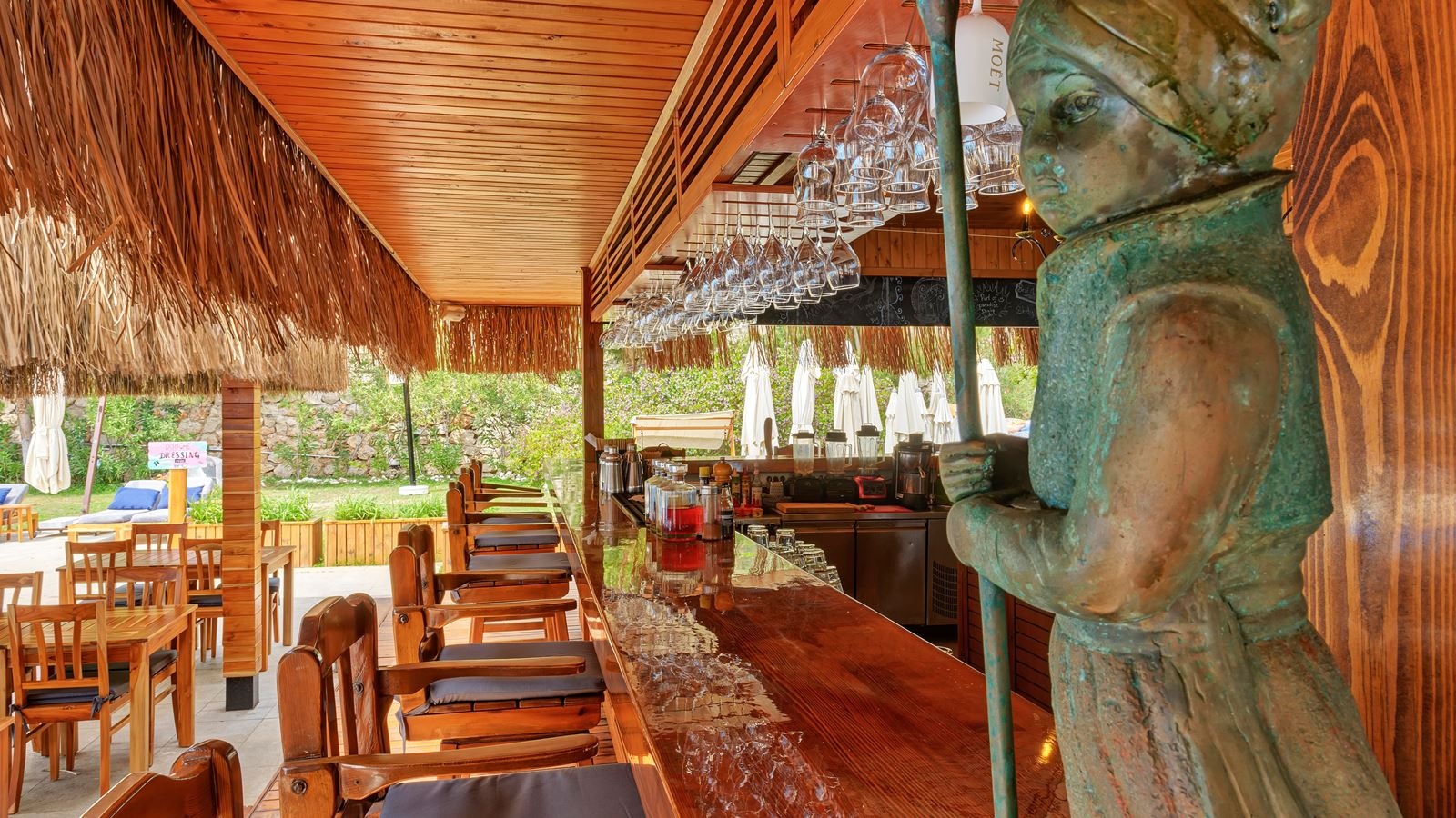 bars-doria-beach-bar