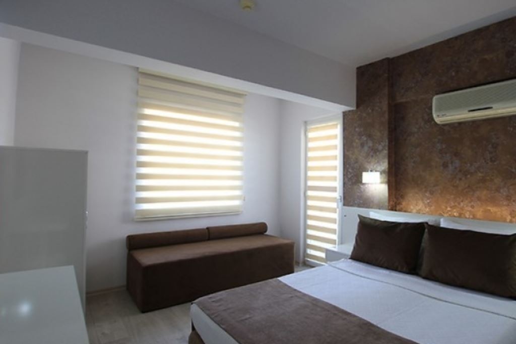 rooms-standard-room-with-balcony-single-use