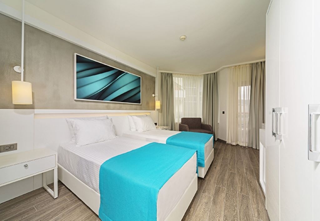 rooms-standard-room-front-sea-view