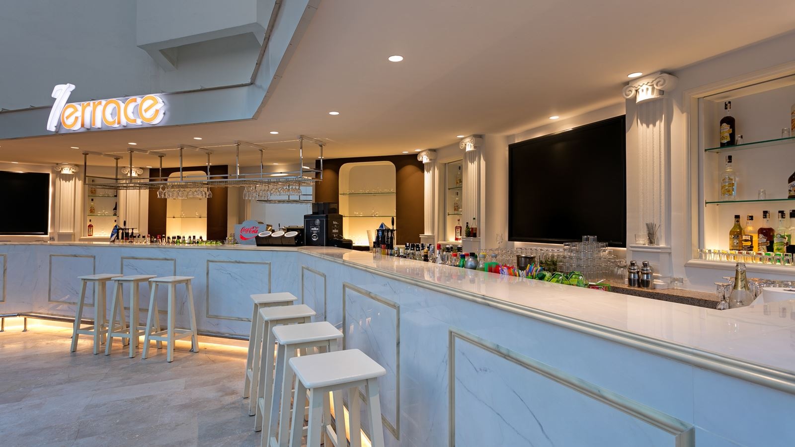 bars-7-terrace-bar