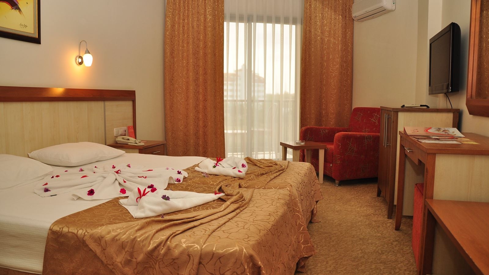 rooms-standard-room-with-balcony