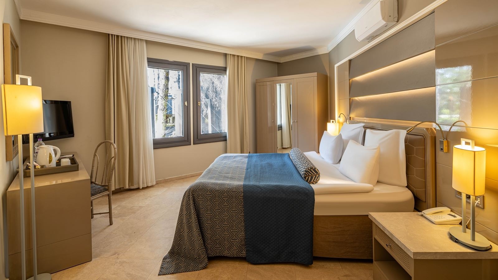 rooms-garden-family-room