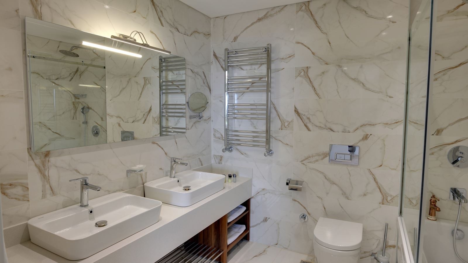 rooms-corner-suite-with-sea-view