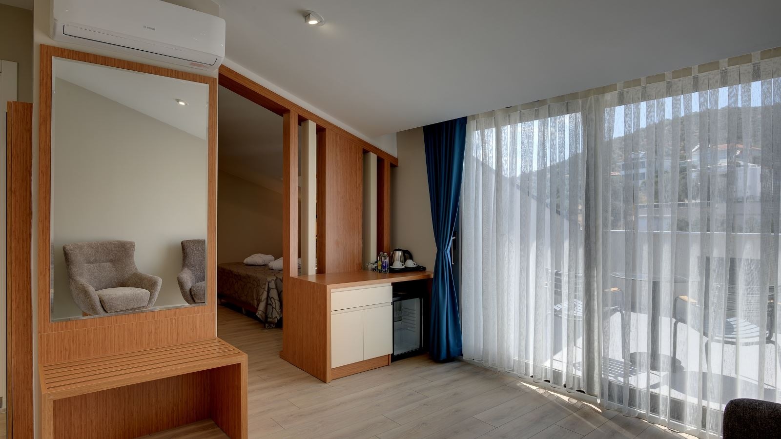 rooms-junior-suite-room