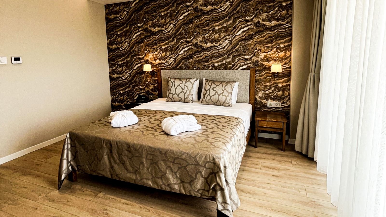 rooms-superior-king-room-with-sea-view