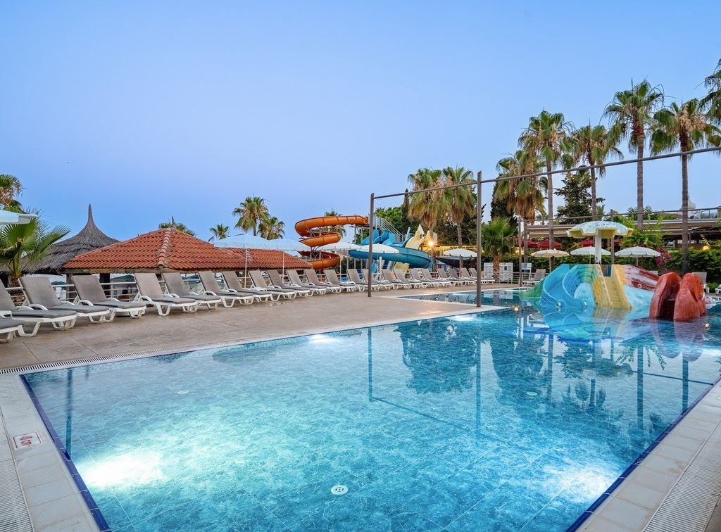 pools-outdoor-childrens-pool