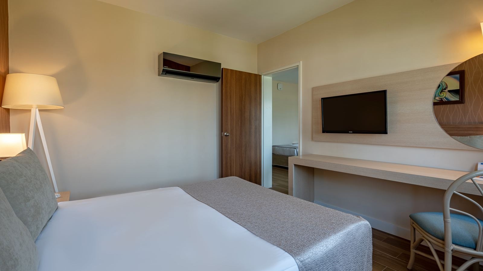 rooms-family-room-2-bedrooms