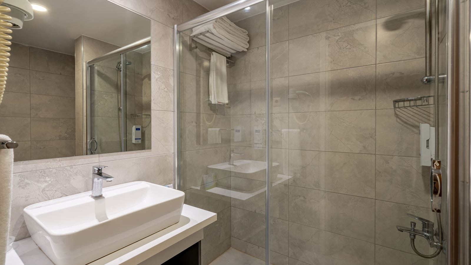 rooms-family-room-2-bedrooms