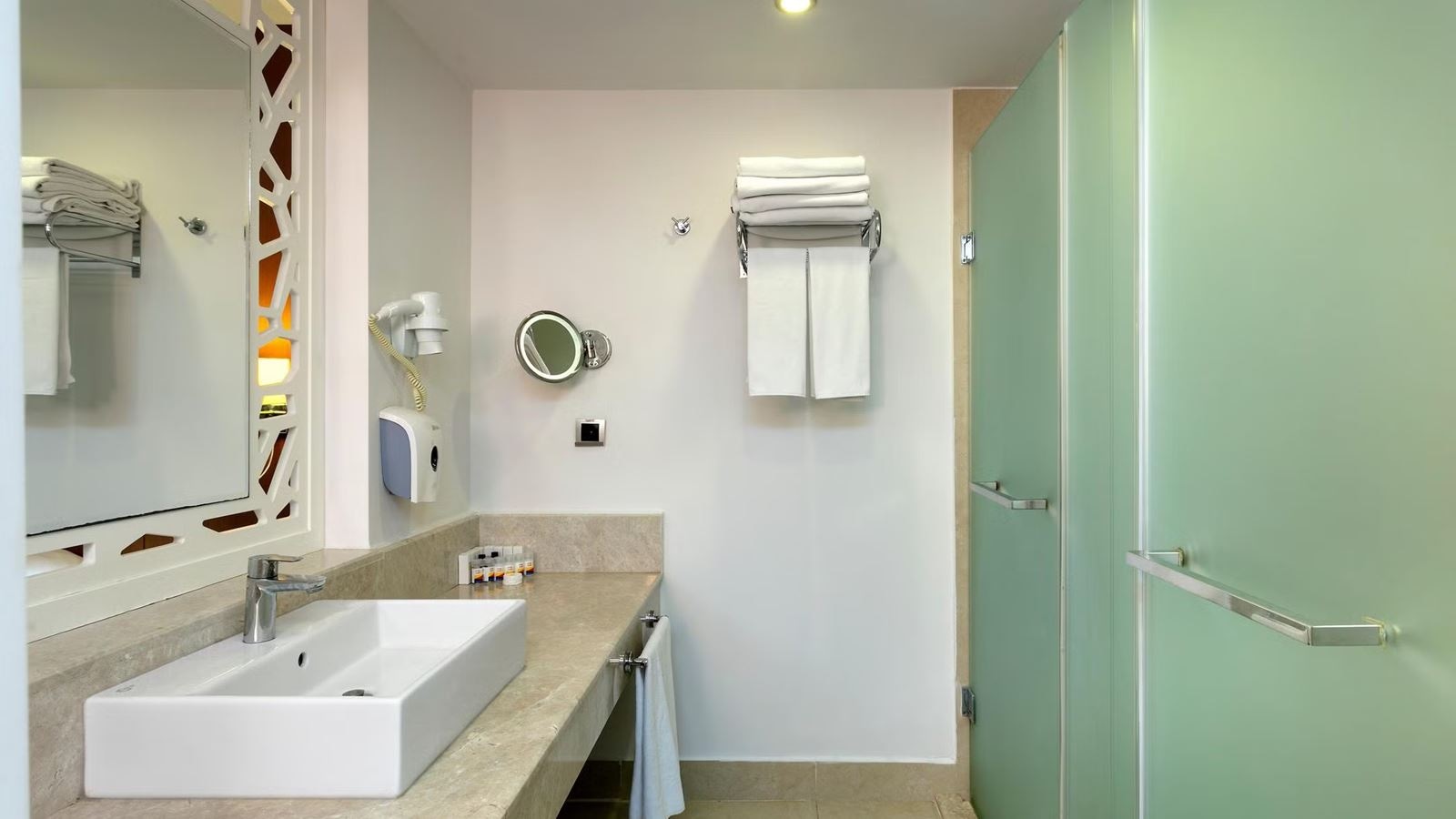 rooms-standard-room-sea-view