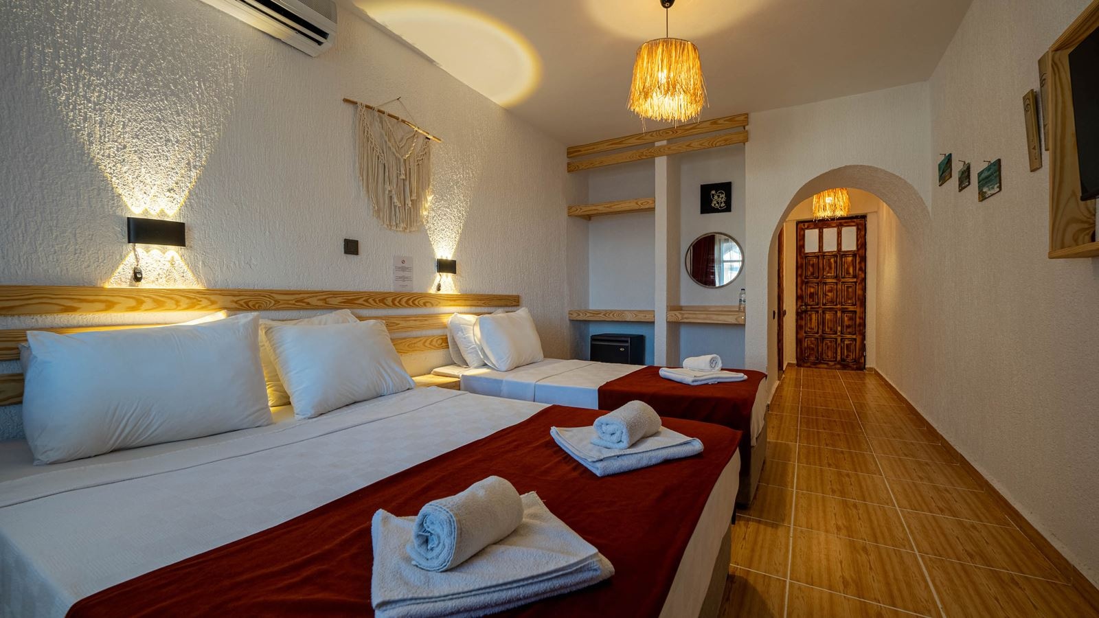 rooms-kismi-deniz-veya-havuz-manzarali-oda