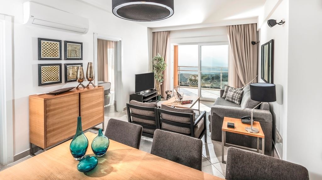 rooms-superior-suite-2-bedrooms-balcony-or-terrace