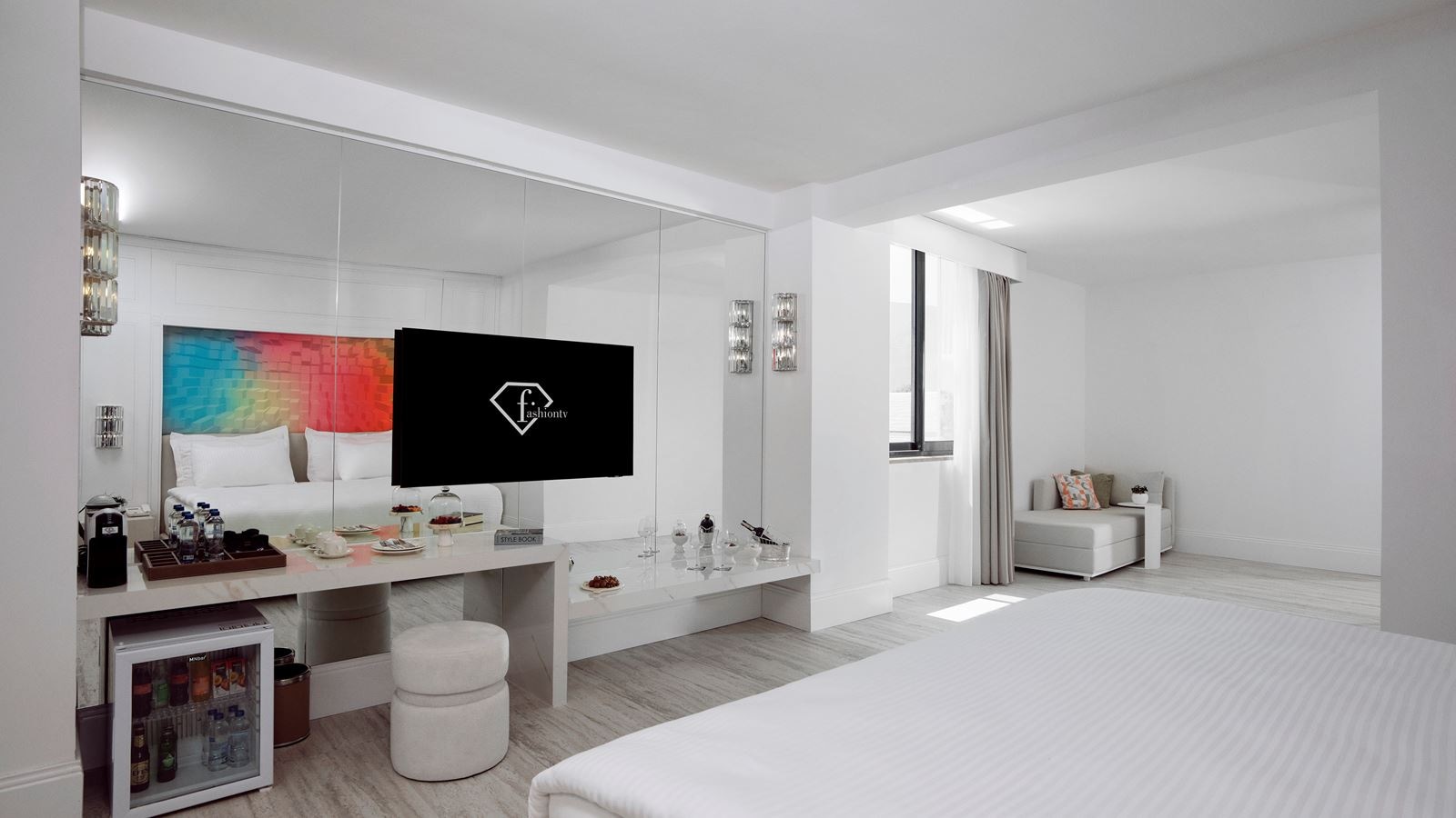 rooms-pearl-room-land-view