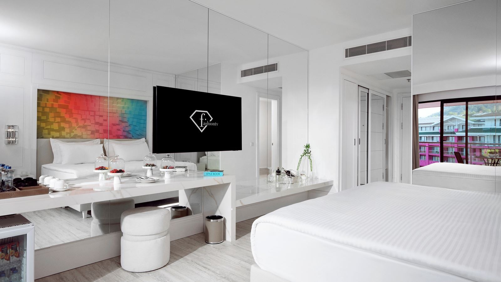 rooms-pearl-room-partly-sea-view