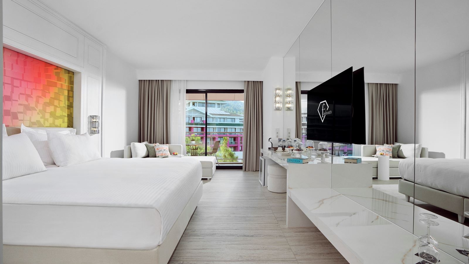 rooms-pearl-room-partly-sea-view