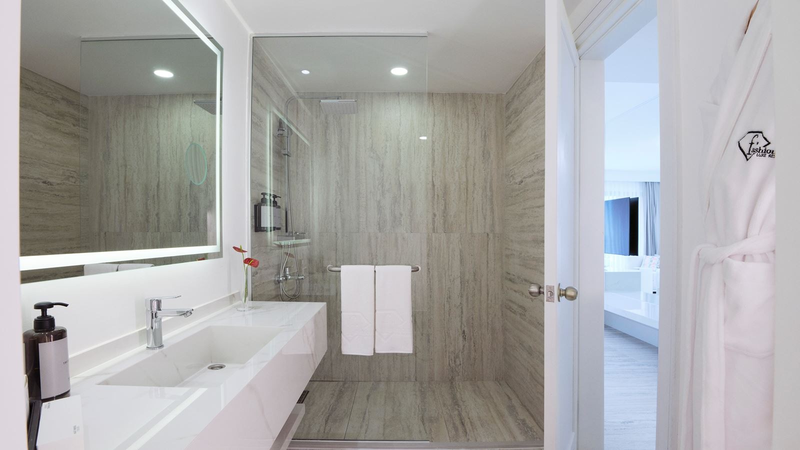 rooms-pearl-corner-room