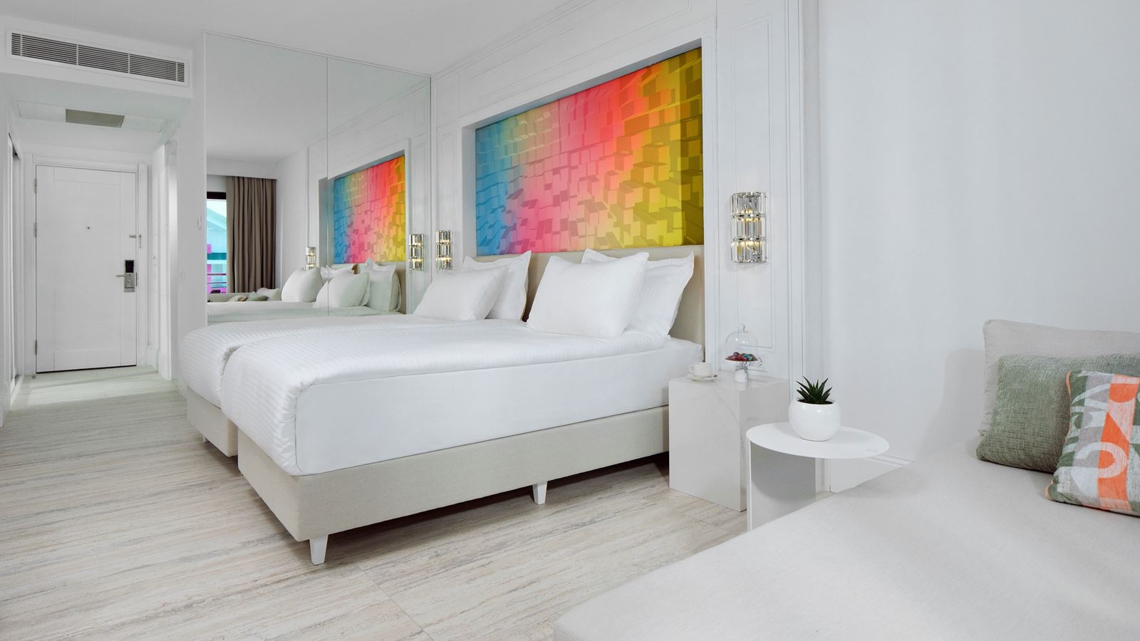 rooms-pearl-corner-room