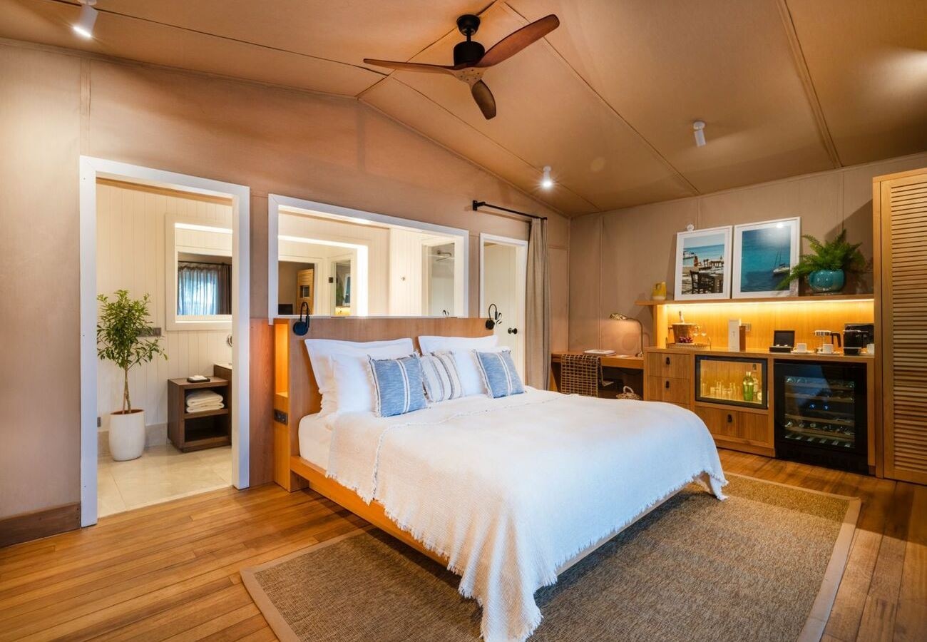 rooms-elegant-garden-tent