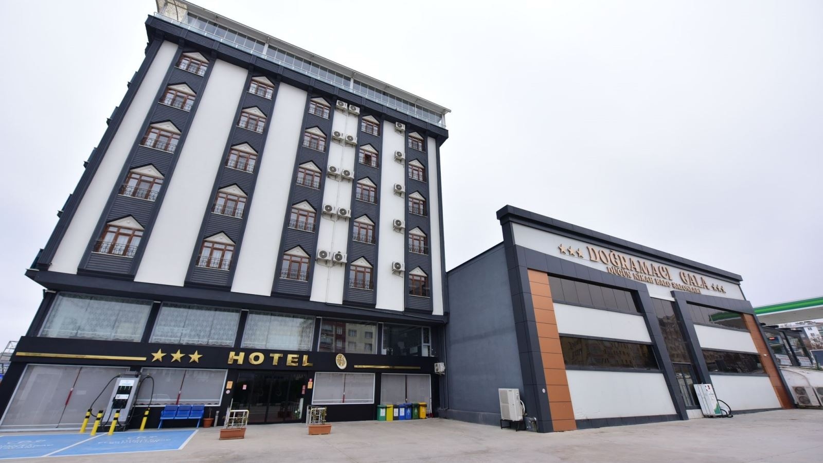 general-main-building