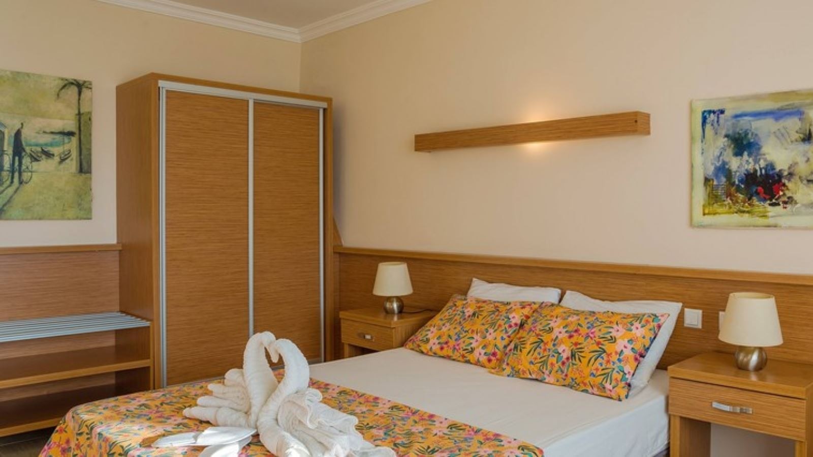 rooms-iki-kisilik-deluxe-oda