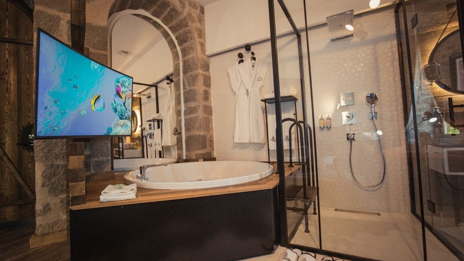 rooms-queen-room-with-garden-view