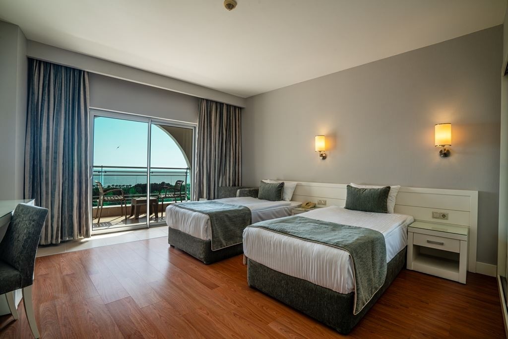 rooms-family-room-b-2-bedrooms