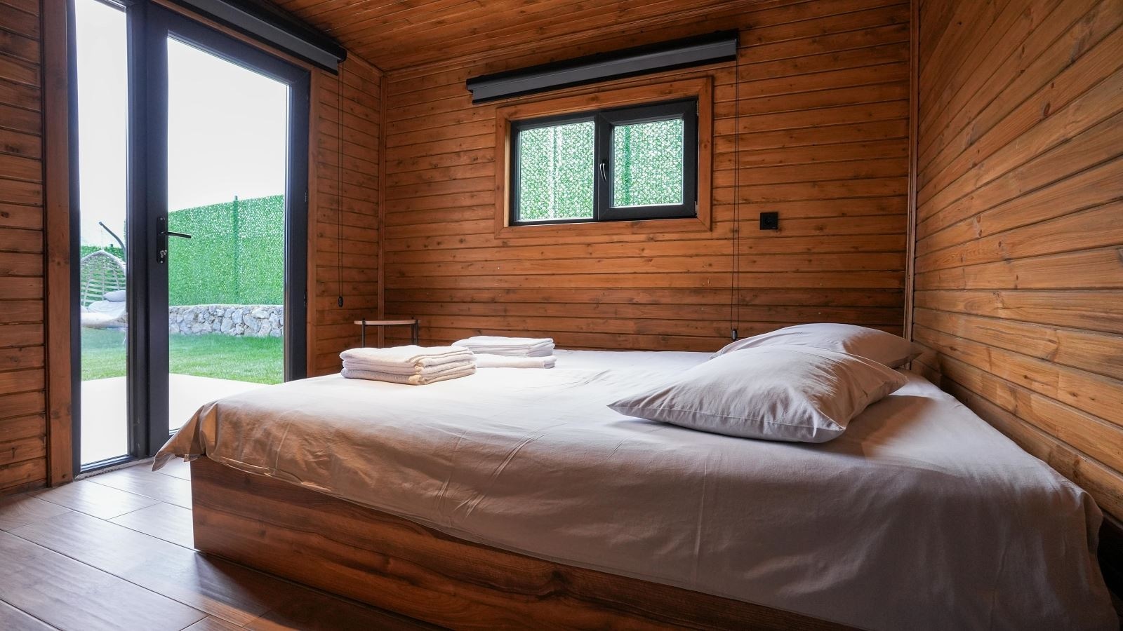 rooms-bungalow-2+1-oda-dag-manzarali-isitmali-ozel-havuzlu