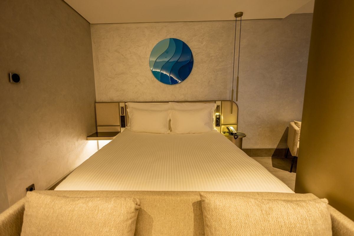 rooms-deluxe-standard-room