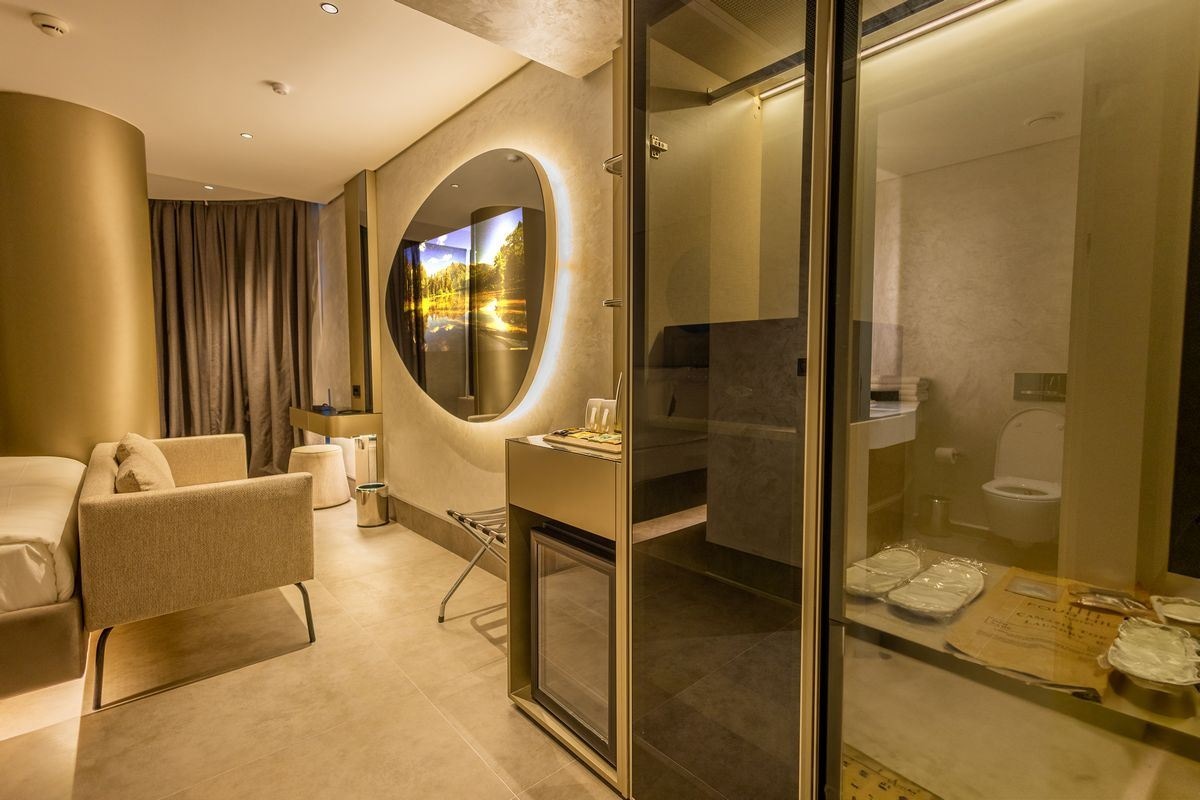 rooms-deluxe-standard-room