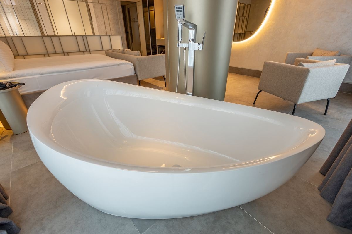 rooms-honeymoon-suite