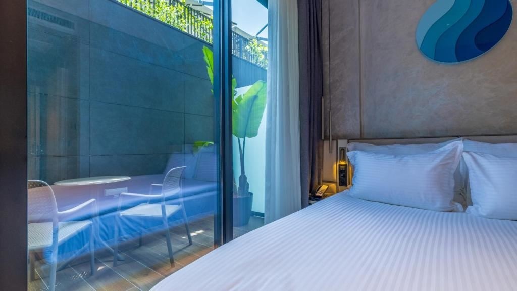 rooms-economy-room-without-balcony