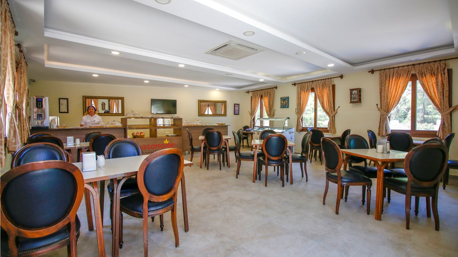 restaurants-restaurants